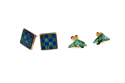 Lot 36 - Two pairs of earrings