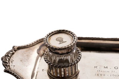 Lot 433 - An Edwardian silver inkstand; and two Japanese items