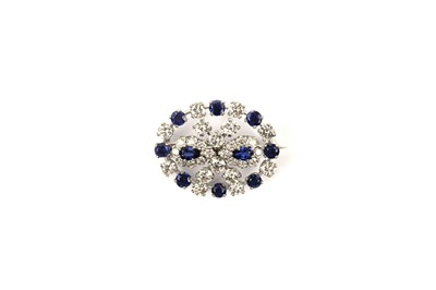 Lot 788 - A sapphire and diamond brooch