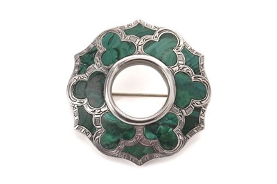 Lot 805 - A malachite and silver brooch