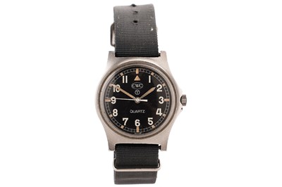 Lot 907 - CWC Quartz: a stainless-steel cased quartz Military wristwatch