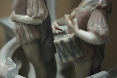 Lot 392 - Lladro 1785 ‘Cinderella’s Arrival’ limited edition figure group