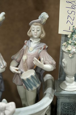 Lot 392 - Lladro 1785 ‘Cinderella’s Arrival’ limited edition figure group