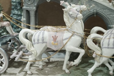 Lot 392 - Lladro 1785 ‘Cinderella’s Arrival’ limited edition figure group