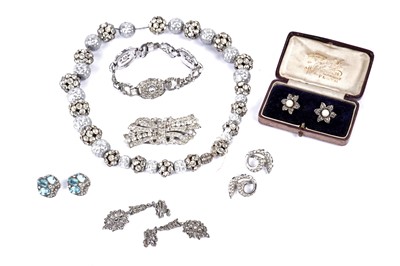 Lot 1532 - 1930s marcasite and paste-set costume jewellery