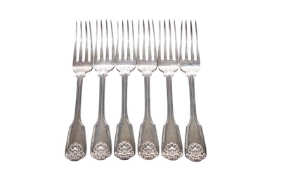 Lot 224 - A set of six George IV/Wiliam IV silver tableforks