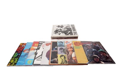 Lot 859 - A collectors' bundle of records by The Monkees