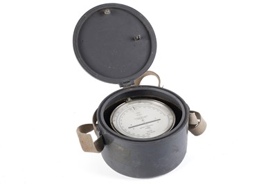 Lot 611 - A Precision Altimeter P/113124 by Negretti & Zambra, London