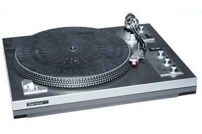 Lot 319 - A Garrard GT-35P turntable