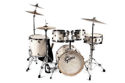 Lot 359 - A Gretsch drum kit