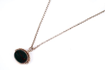 Lot 18 - A bloodstone swivel fob pendant necklace