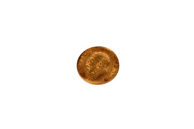 Lot 85 - A George V gold sovereign 1911