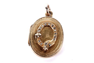 Lot 215 - A rose cut diamond locket pendant