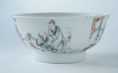 Lot 857 - A Chinese 'en grisaille' bowl