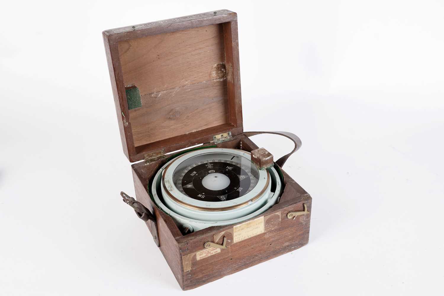 Kimpingleton Compass Lot 651 - A gimballed ship's compass
