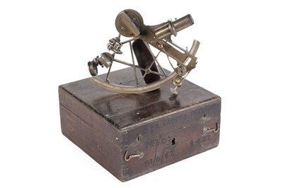 Lot 653 - An early 20th Century brass sextant