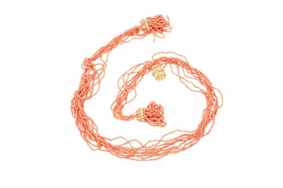 Lot 801 - An early 20th Century coral and gold necklace