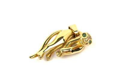 Lot 802 - A Cartier style 18ct yellow gold panther pendant