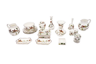 Lot 365 - A selection of 'Hunting Scene' pattern decorative ceramics