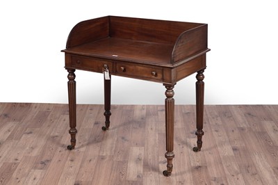 Lot 60 - A Gillows style washstand; and a similar side table