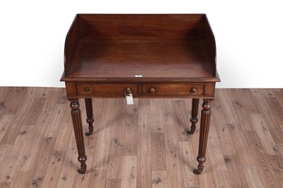 Lot 60 - A Gillows style washstand; and a similar side table