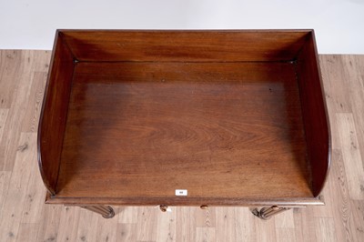 Lot 60 - A Gillows style washstand; and a similar side table