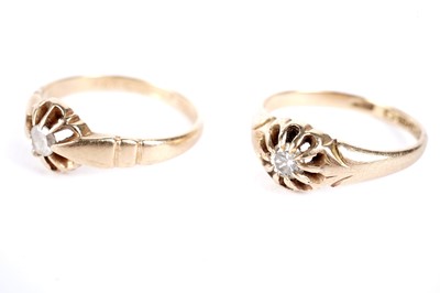 Lot 319 - An Edwardian diamond single stone ring; and another