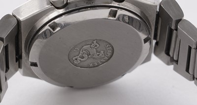 Lot 511 - Omega Speedmaster: a stainless-steel cased chronograph wristwatch