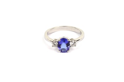 Lot 692 - A tanzanite and diamond ring