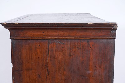 Lot 78 - A George III mahogany chest on chest