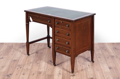 Lot 73 - An Edwardian inlaid mahogany ladies writing desk