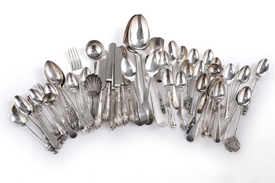 Lot 276 - A mixed lot of flatware