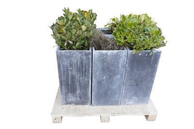 Lot 479 - ﻿A set of six modern fibreglass planters