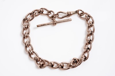 Lot 814 - A 9ct rose gold bracelet