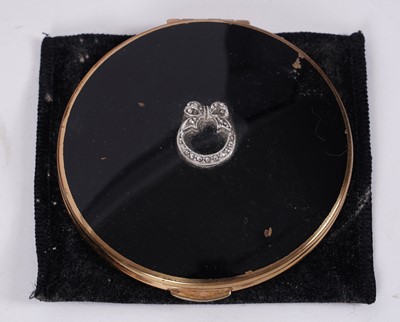Lot 213 - Vintage powder compacts; and a pair of opera glasses by Iris of Paris
