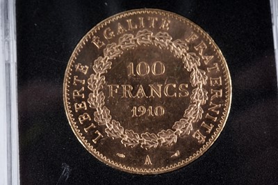 Lot 1211 - A French gold 100 Francs coin, 1910