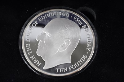 Lot 1286 - A Guernsey Prince Philip 95th Birthday £10 silver proof coin