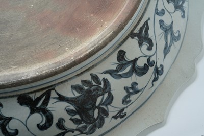 Lot 331 - A large modern Chinese charger