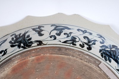 Lot 331 - A large modern Chinese charger