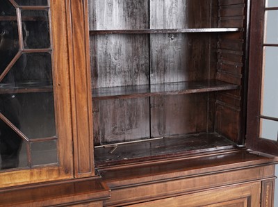 Lot 1266 - A large and impressive 19th Century mahogany breakfront bookcase
