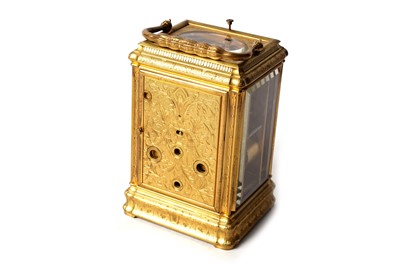 Lot 1372 - A 19th Century French repeating carriage alarm clock retailed by Howell, James & Co