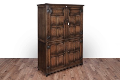 Lot 123 - Titchmarsh and Goodwin: a Georgian style oak press cupboard