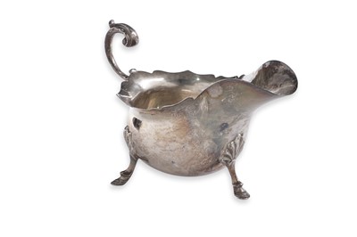 Lot 91 - A George V silver sauceboat