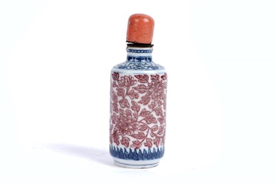 Lot 804 - A Chinese snuff bottle