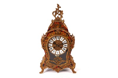 Lot 1359 - A modern Italian boulle bracket clock in the Louis XV style.