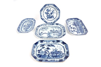 Lot 833 - Five Chinese export plates