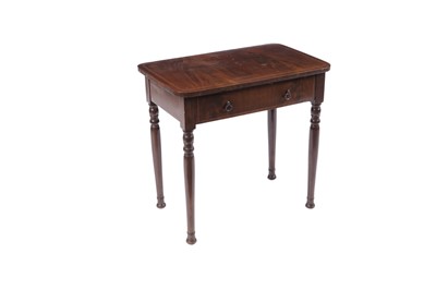 Lot 1478 - A George III mahogany side table