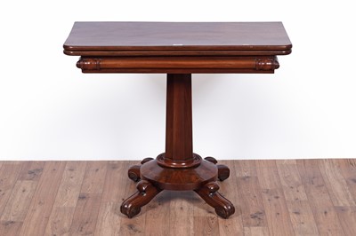 Lot 100 - An early Victorian mahogany tea table