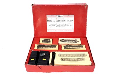 Lot 40 - ﻿A Rovex 00-gauge electric train set