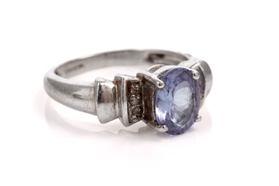 Lot 602 - A tanzanite and diamond ring